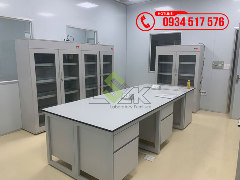 Bàn thí nghiệm trung tâm không có kệ nội thất phòng lab Trung tâm Kiểm dịch thực vật Sau nhập khẩu II