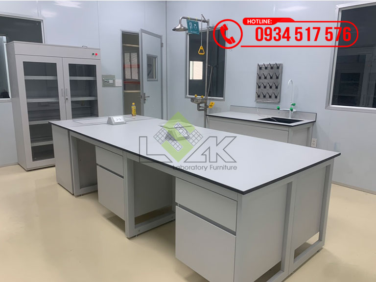 Bàn làm việc thí nghiệm nội thất phòng lab Trung tâm Kiểm dịch thực vật Sau nhập khẩu II