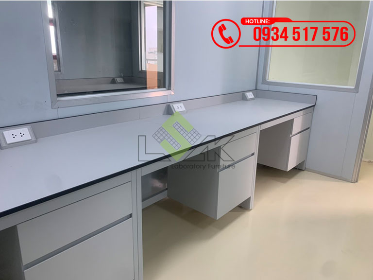 Bàn thí nghiệm áp tường phòng thí nghiệm