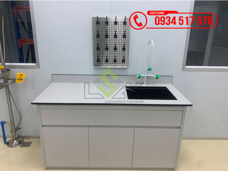 Bàn chậu rửa phòng thí nghiệm, giá phơi dụng cụ thủy tinh