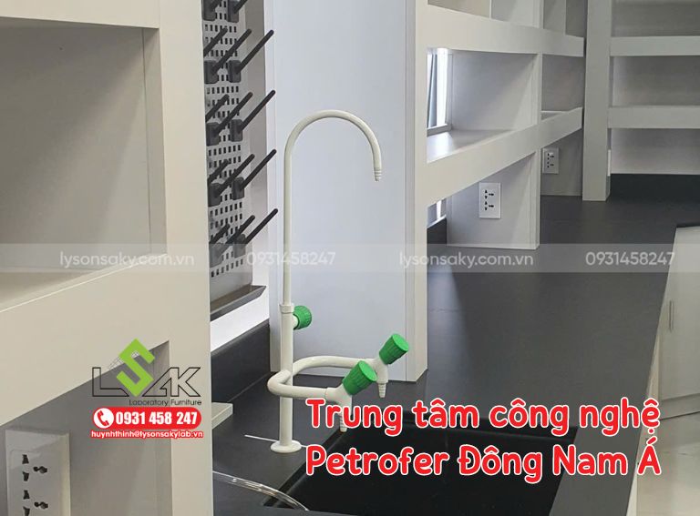 Thiết kế thi công nội thất phòng thí nghiệm dầu nhớt Petrofer