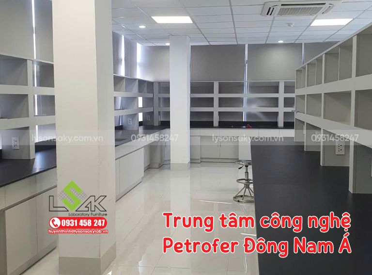 Thiết kế thi công nội thất phòng thí nghiệm dầu nhớt Petrofer