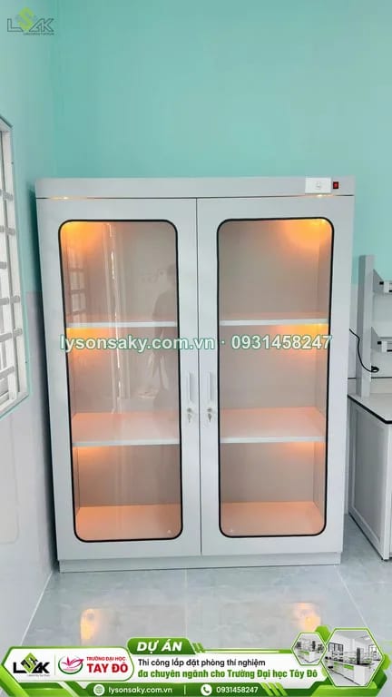 Tủ dung dung cu thuy tinh cua kinh