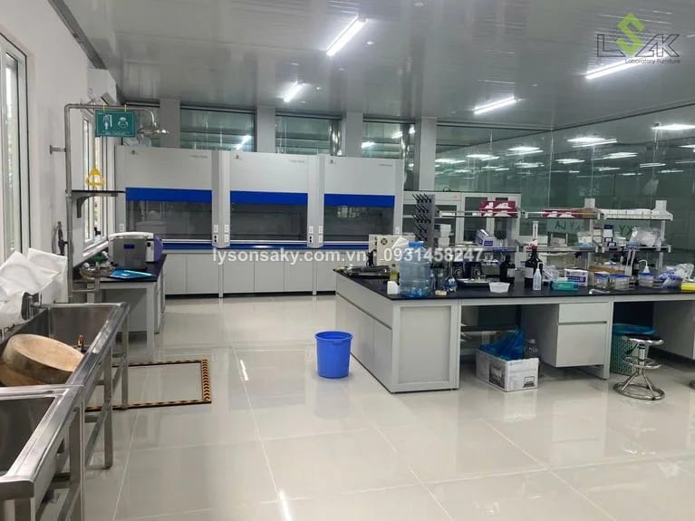 Toàn cảnh noi that phòng thí nghiệm