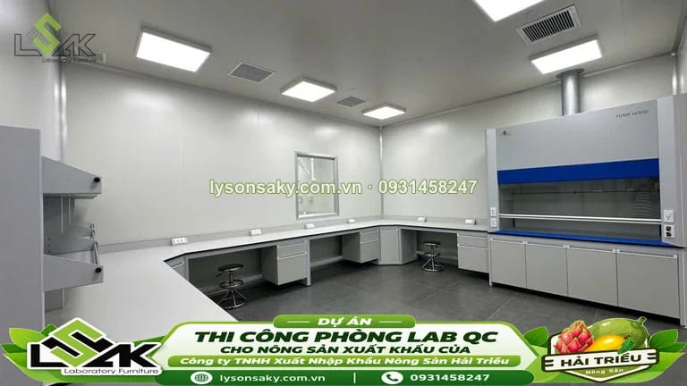 Tủ hút khí độc